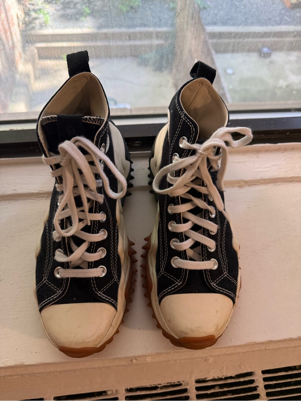 Converse Run Star Hike High Top Sneakers - Black & White with Gum - Picture 3 of 6